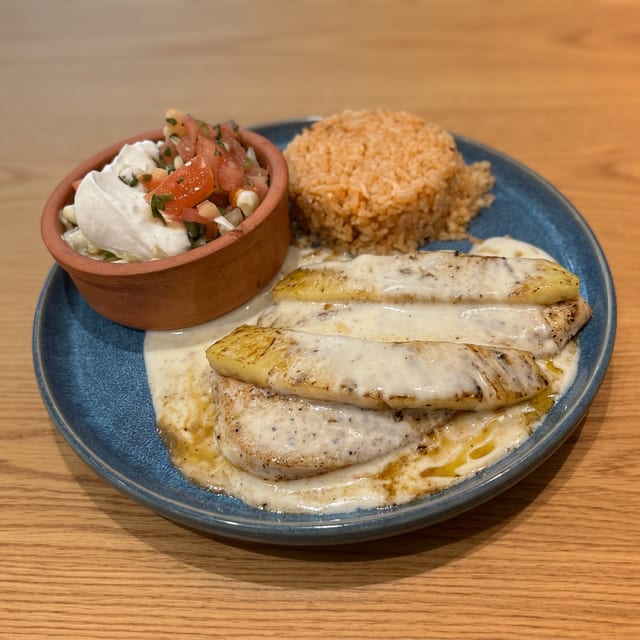Pollo Hawaii.